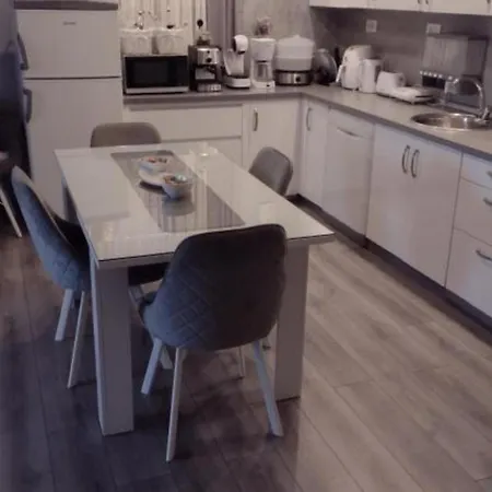 Mare's Apartment *